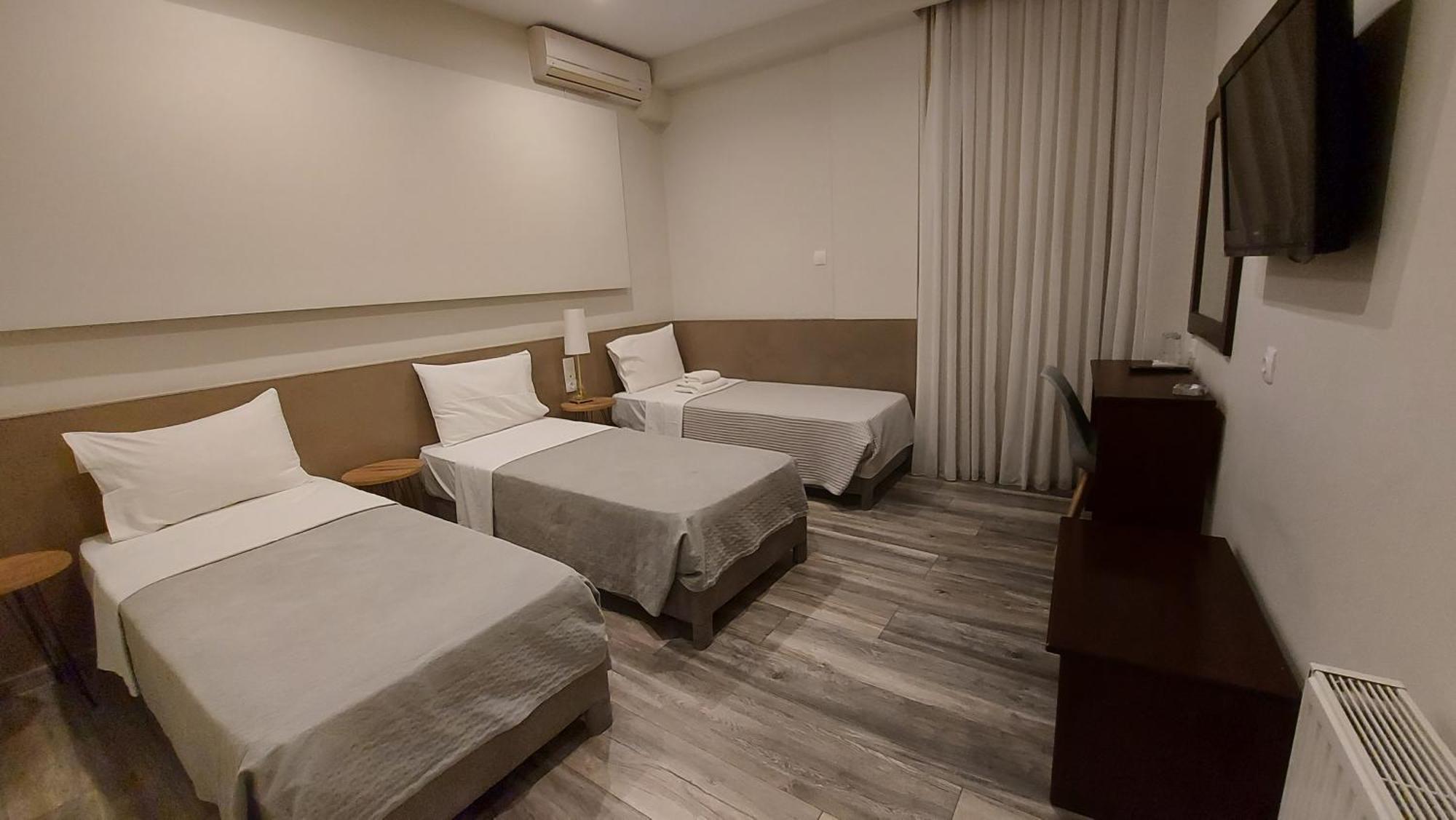 Lingos Hotel Florina Esterno foto